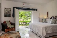 Bungalow on the Terrace Coral Gardens<br>Montego Bay Hotel in zona Sandals Cay