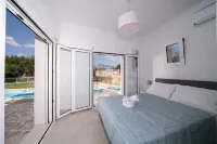 Luxury Villa with Guest House in tranquil setting with Private pool Hotel a 