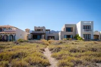 Large Luxury Beachfront Villa with Pool, Paddleboards, Golf Carts- Family Ready!