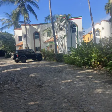 A pool and a beach… What else do you need? Check out my REVIEWS! GREEN!