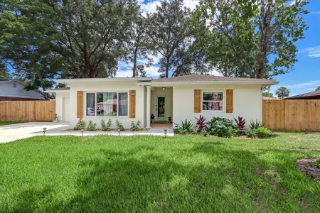 Cobia Cottage by the Sea - Brand New Putting Green and Peloton!
