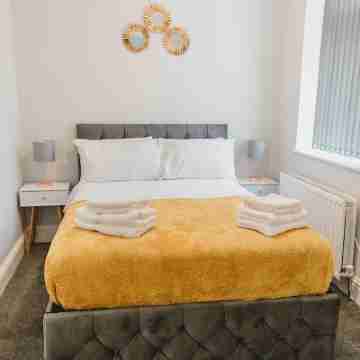 Gateshead Services Apartment - Ideal for holidays and contractors Rooms