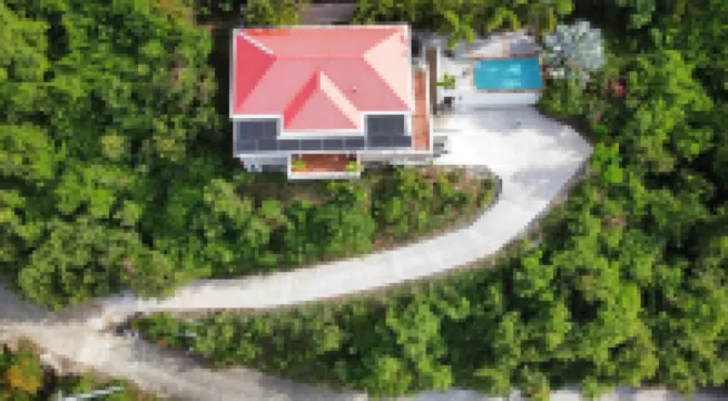 BLUE KAI,  Water View, 2 King Suites Outdoor Native Stone Showers