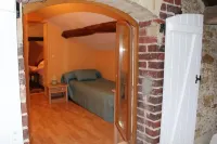 In a green setting, enjoy the calm spending a successful holiday!