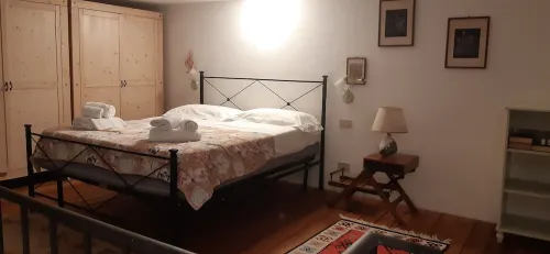 In Chianti along the Francigena - La Voliera Country House