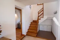 Cozy House Lake and Mountain View