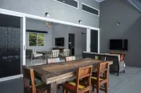 5 Bedrooms, large pool & spectacular whale tail ocean view!