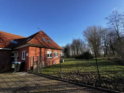 Familientraum mit 9 Zimmern Großem Garten und Waldblick im Herzen Ostfrieslands Hotels in der Nähe von Ev.-ref. Kirche Bedekaspel