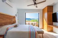 Casa Desierto: Mountain view Luxury Home!