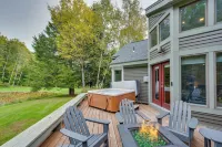 Ski-in Condo w/ Hot Tub on Burke Mtn Slopes! - Wifi