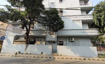 Silver Arrow Guest House