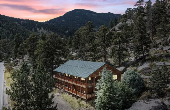 松樹天堂度假村