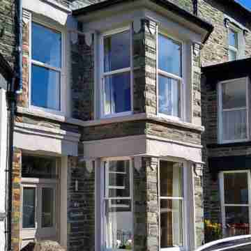 Dovedale Hotel Exterior
