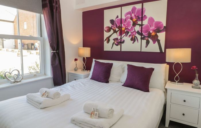 White Rose Apartment