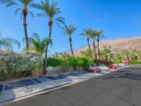 Little Paradise Hotel