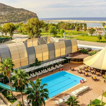 Grand Akca Hotel