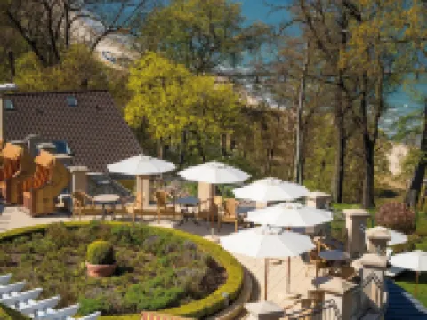 Aja Nordperd & Villen Hotels in Gohren