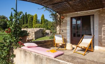Oliver Moragues Grandhouse & Vineyard