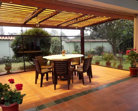 Quinta La Gardenia Hoteles en Puembo