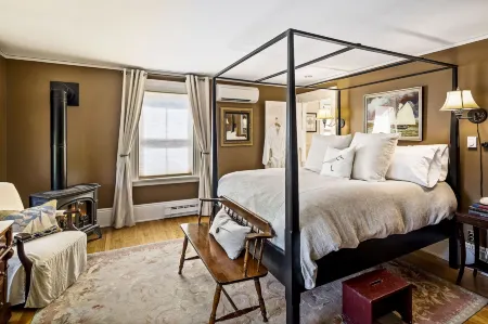 Abigail's Inn Отели в г. Кэмден