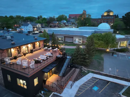 EXPLORE Marquette Historic District Các khách sạn ở Chocolay Charter Township