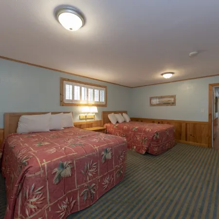 D&R Pelican Bay Resort Отели в г. Фултон