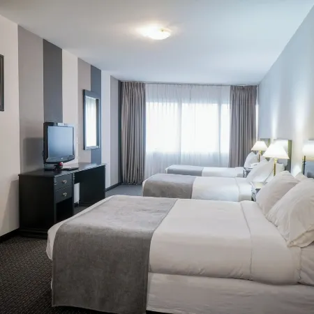 Plaza Real Suites Hotel