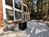 Cascades Adventure Cabin 2 Bedroom Home by NW Comfy Cabins by RedAwning