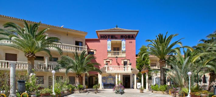 Hotel Rosa デニアのホテル