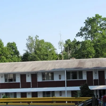 Budget Motor Inn- Mahopac