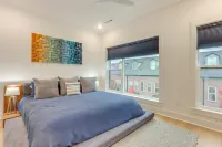 Near Downtown: Luxury Townhome in Bentonville! - Apartments