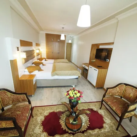 Okutur Otel