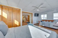 Wells Beach House w/ Ocean-View Deck Hotels in Wells