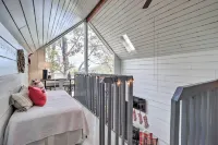 'The Chalet on Sinclair' w/ Private Dock & Kayaks! - 3-Star