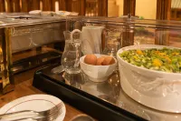 Hotel des Pyrénées - breakfast