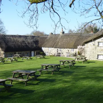 Bearslake Inn Отели в г. Окхемптон