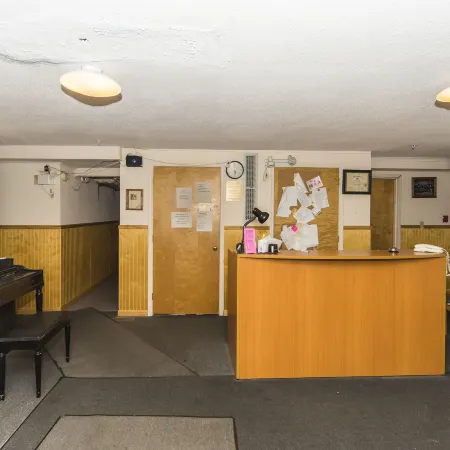 Summer Place Hotel