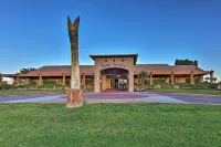Summer Desert Oasis! Pool, Patio & Fast Wifi - Apartments