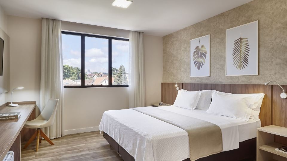 Lefel Hotel