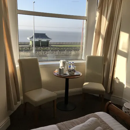 Queens Plaza Hotel