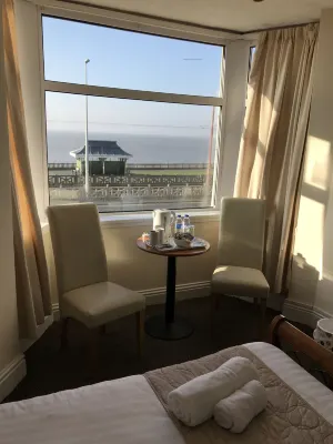 Queens Plaza Hotel - Bed & Breakfasts