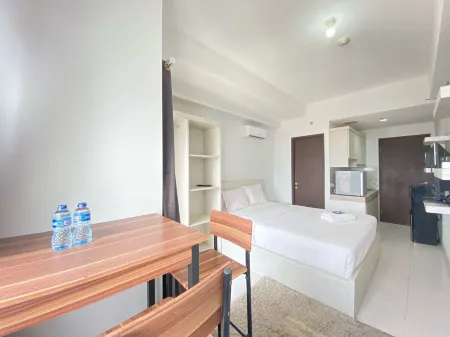 Spacious Studio Room at Mekarwangi Square Cibaduyut Apartment Отели в г. Dayeuhkolot