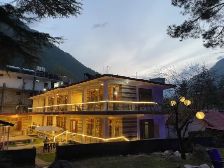 Woodward Magique Kasol Отели в г. Касоль