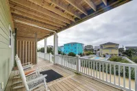 Emerald Isle Getaway w/ Decks & Beach Views! - Meerblick