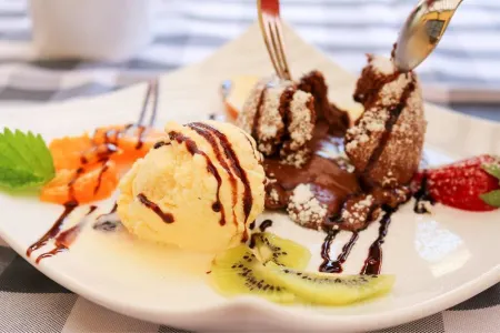 Deva Hotel Alpenglück Отели в г. Шнайцльройт