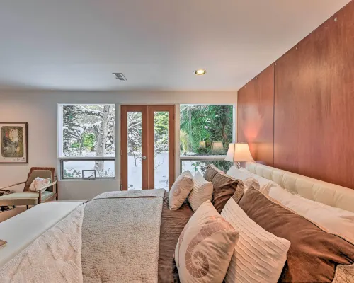 Edmonds Apartment with Private Wine Cellar! Hotele w: Edmonds