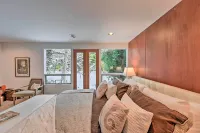 Edmonds Apartment with Private Wine Cellar! Hoteles cerca de Edmonds Underwater Park