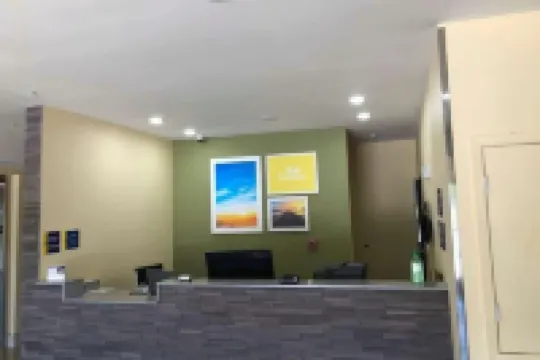 巴吞魯日機場温德姆戴斯酒店