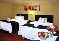 Casona Plaza Hotel Centro - balcony