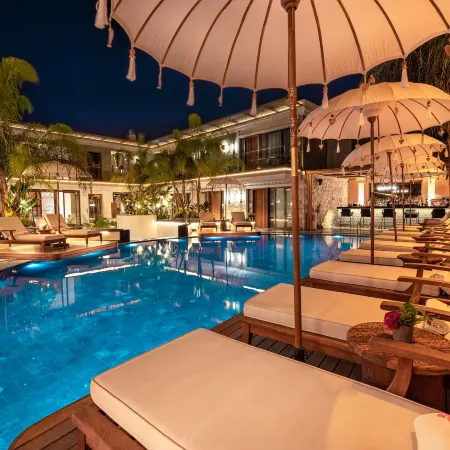 Genesis Hotel